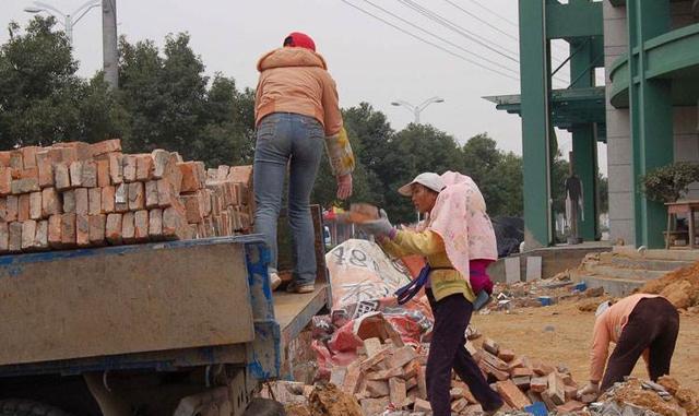 中国农民工让人看了心酸的14张图片 最后一张看着让人