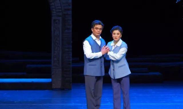 淮剧《小镇》|道德担当与精神传承的深思