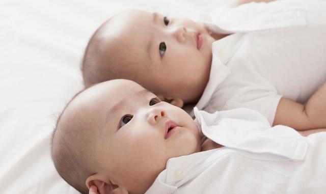 双胞胎取名字 给双胞胎宝宝一个吉祥的名字