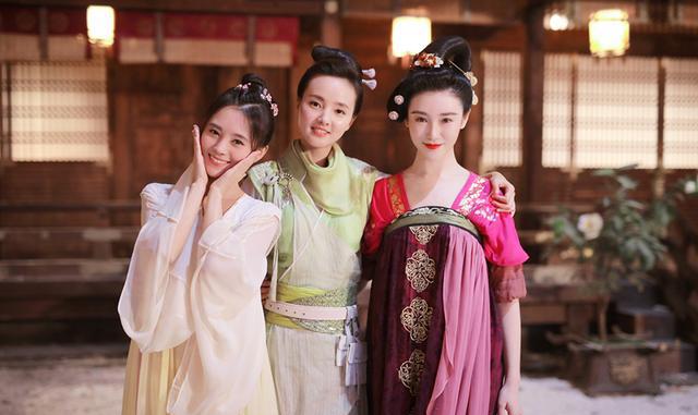 被称偶像之神，最火时“四千年第一美女”都给她洗脚，还记得她吗
