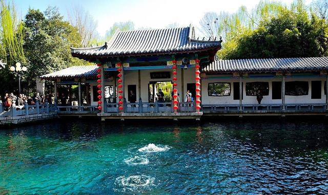转发收藏!国内六大房车旅行线路,不可错过!