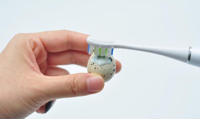 你知道电动牙刷真的会损伤牙齿吗?