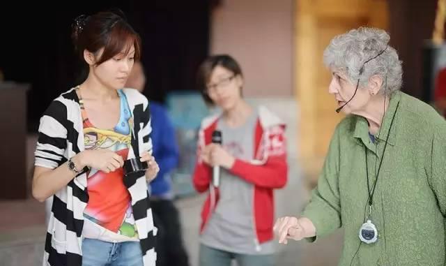 你知道专业宠物训练师都在干嘛吗？