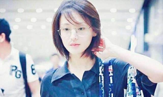 章子怡6个字犀利点评郑爽演技,郑爽听后白眼翻