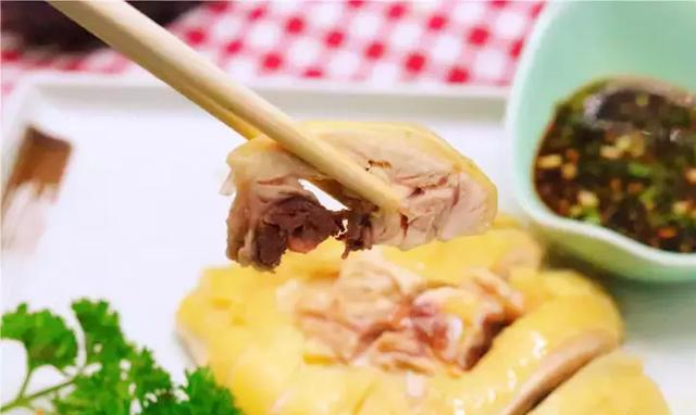 这家刚开业就人气爆棚的牛蛙店,震撼到小编了