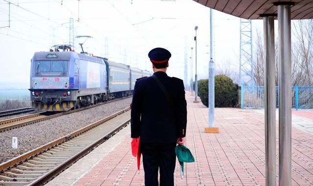 小步外勤外勤管理软件 手机APP开发费用解析