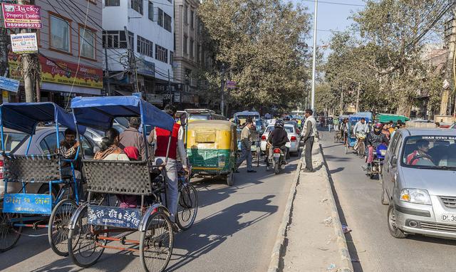 印度认为新德里,比中国一线城市繁华,实际却不