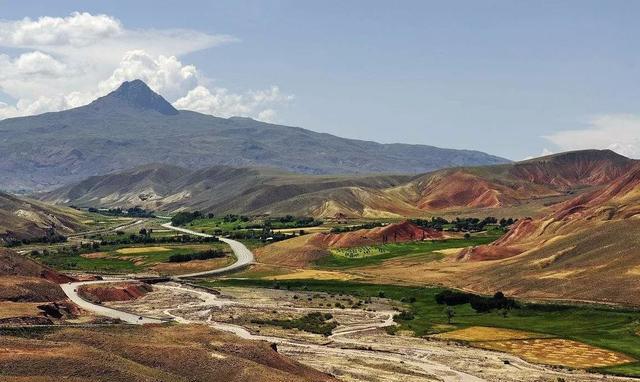 中国大西北最美的100个地方,九条自驾线路全包