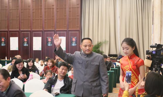 特型演员黄忠阳现身cctv《向阳花开》杭州选拔赛启动（图）