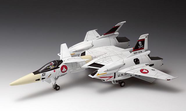 资讯:wave《超时空要塞》vf-4战机 1/72 组装模型