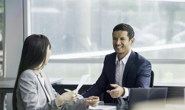 两个事例告诉你,夫妻间需要相互平等制约,一方