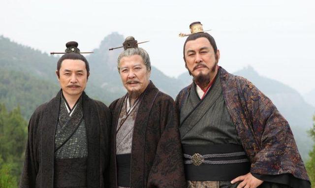 老版三国演义里孙彦军扮演的看似柔弱的刘备才是真正的世之英雄!