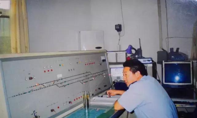 一起穿越吧!一组照片见证浪河火车站30年的变迁!