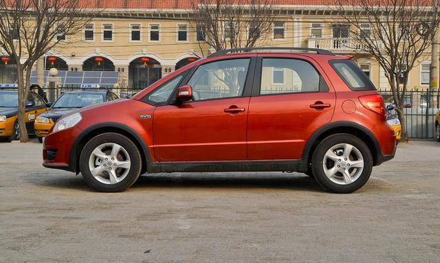 天语sx4,百公里油耗6.3L,最高时速180km