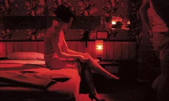 他是王家卫御用摄影师，拍出了那个时代男女最真实的一面