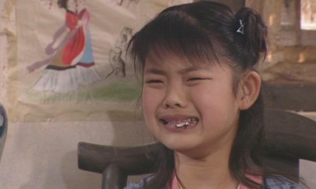 她是《武林外传》的莫小贝，被骂最丑童星，24岁长这样了!