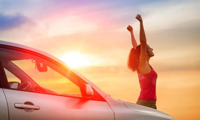 顶配4万多,四轮独悬!5个油骑啥自行车