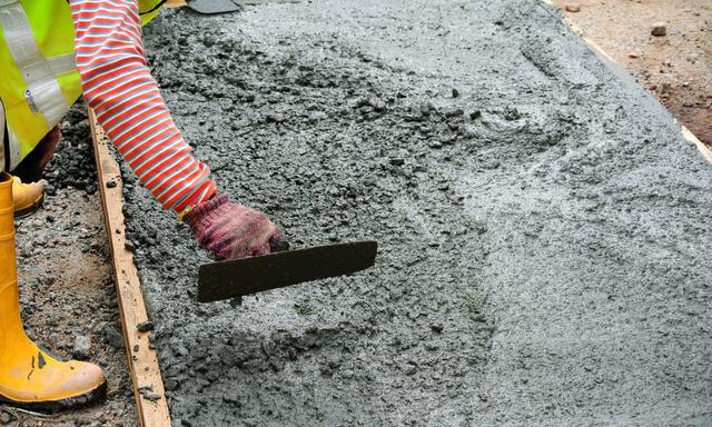 混凝土水灰比和塌落度什么关系?