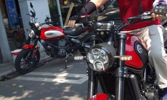 不止卖情怀|性能最强国产复古机车上海首发!