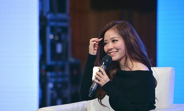 她是最惨的快乐女声冠军！现在生活是这个样子！不是尚雯婕！