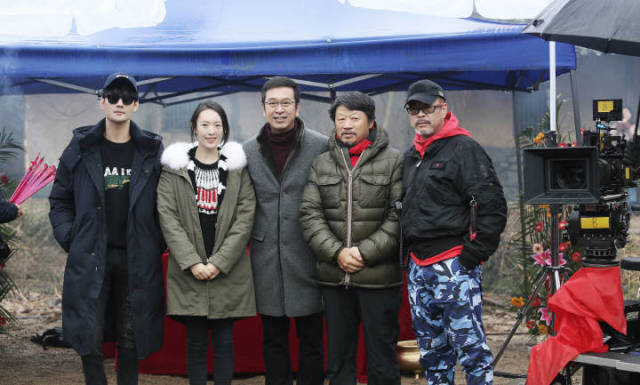 小章子怡和王凯合作新剧《大江大河》,这回她