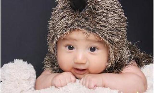 当别人夸宝宝长的漂亮时,最后这位妈妈的回答