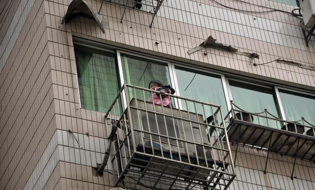 小孩从天台坠楼,房东要承担赔偿责任?