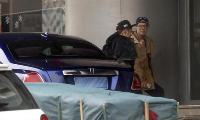 身家上亿的富二代，名下豪车价值超千万，主演电影上映一天遭下架