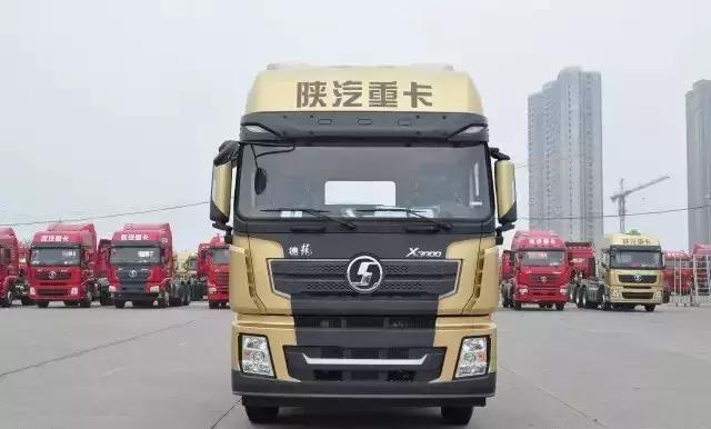 车头霸气十足 550马力陕汽德龙X3000黄金之星