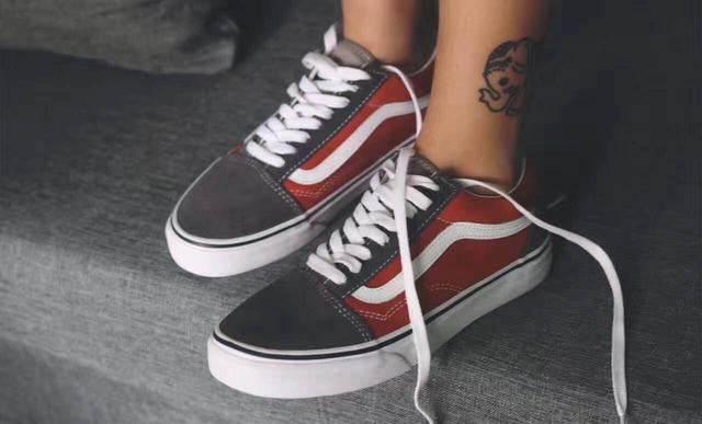近期美女上脚的 VANS 万斯 STYLE 36 权志龙