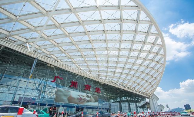 万众瞩目 缩短5小时 山城重庆到广州高铁再提