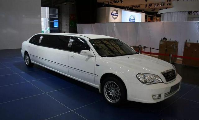 没能量产的国产加长礼宾车，车长7.5米内部如凡尔赛宫殿般奢华！