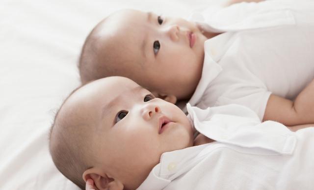 双胞胎取名字 给双胞胎宝宝一个吉祥的名字