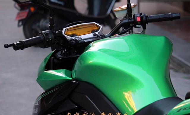 川崎大作——2012款 川崎 重型街车 Kawasaki Z1000