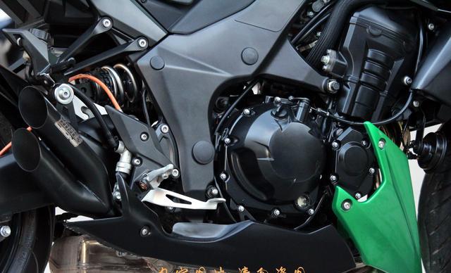 川崎大作——2012款 川崎 重型街车 Kawasaki Z1000