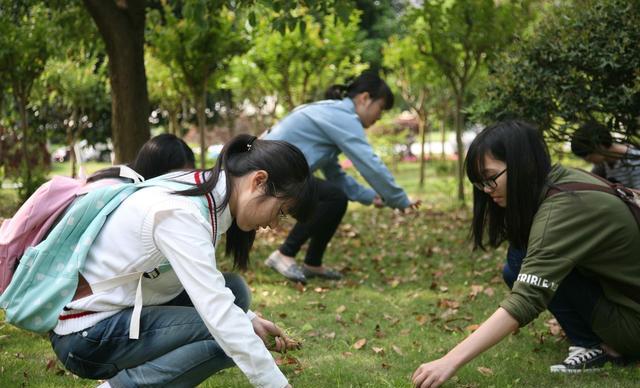 逾期未作出劳动争议仲裁裁决的,当事人可向人