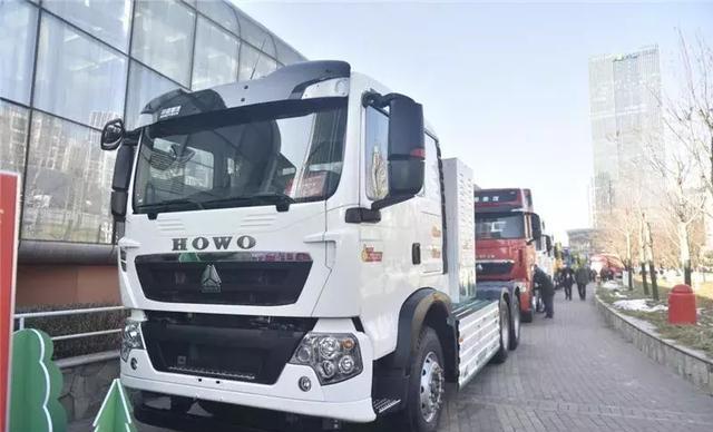 纯电动卡车!8×8全驱!油电混合货车!重汽2018年上市的