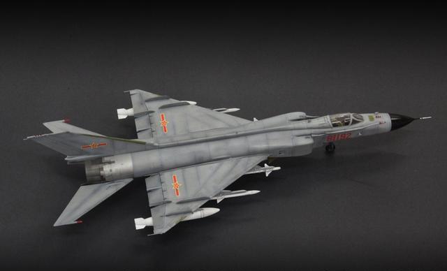 向英雄致敬-歼8Ⅱ-81192模型
