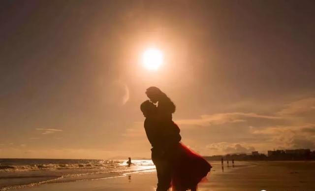 军恋告诉你,最美的爱情是什么样子?