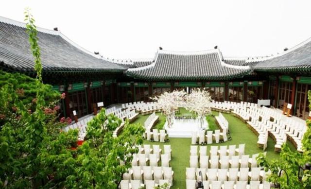 宋慧乔宋仲基今日大婚,苏志燮,李光洙参加婚礼