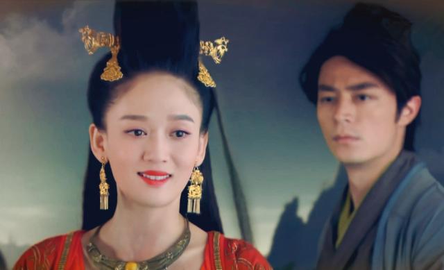 陈乔恩晒新剧古装造型,继东方不败造型后又再