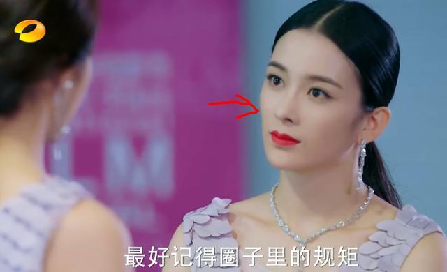 到如今的《极光之恋》,赵韩樱子的鼻子又换了另一种形状,变得更精致了