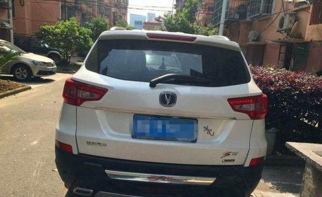 试驾之后,毫不犹如的买下了这款SUV,售价8万!