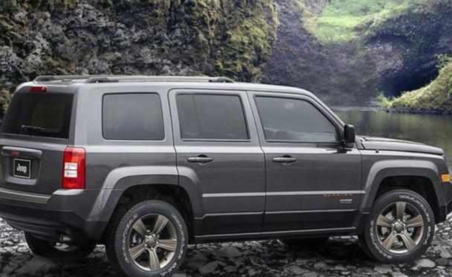 全新JEEP自由客来了,售价22万配超强动力,不输路虎!