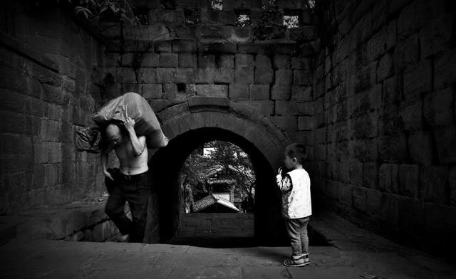 二战时期美国为何非要帮助中国,并不是出于好