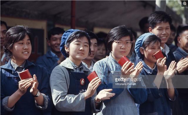 美国人拍摄的1971年中国老照片40多年前的人们是这样子