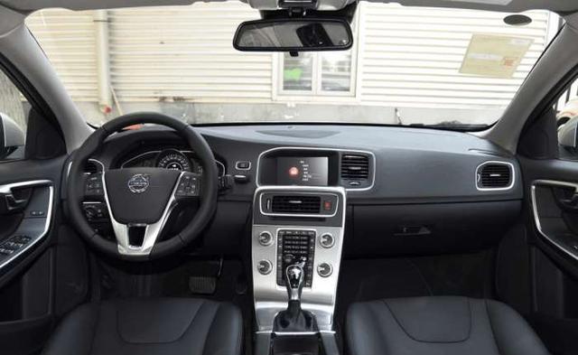 与BBA齐名，这款豪华品牌降低门槛，20万让开豪车不再遥远