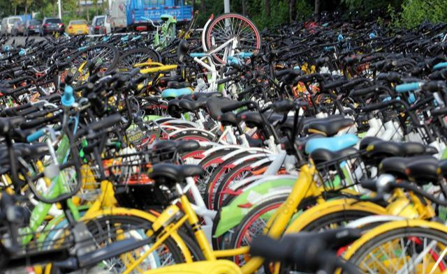 全国共享单车摆放最乱的一座城市