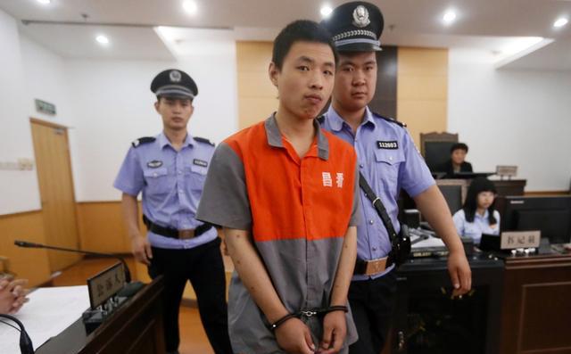 2018年开车撞死人会被怎么判？会坐牢吗？我国刑法是这样规定的！