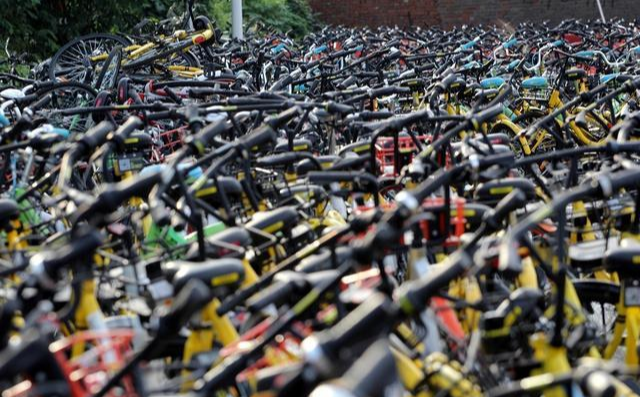 全国共享单车摆放最乱的一座城市